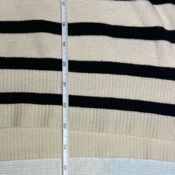 For The Republic Cream and Black Striped Crew Neck Sweater Size XXL - Picture 10 of 12